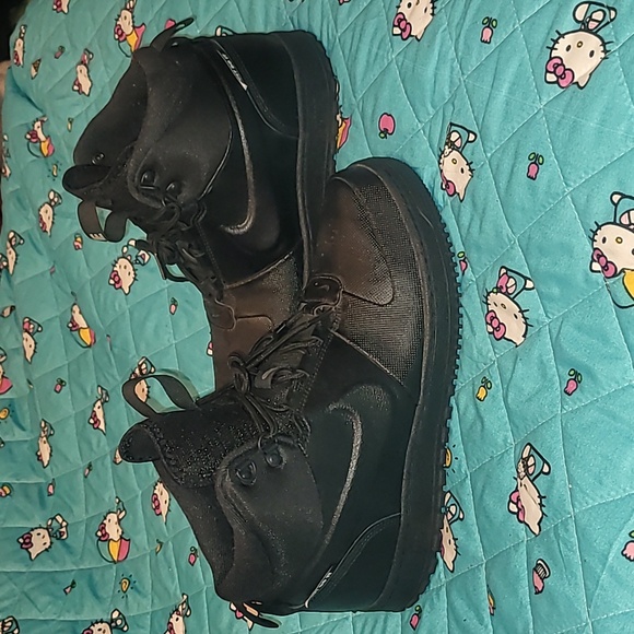 Nike Other - Men's Nike Pathfinder Black Metallic Boots